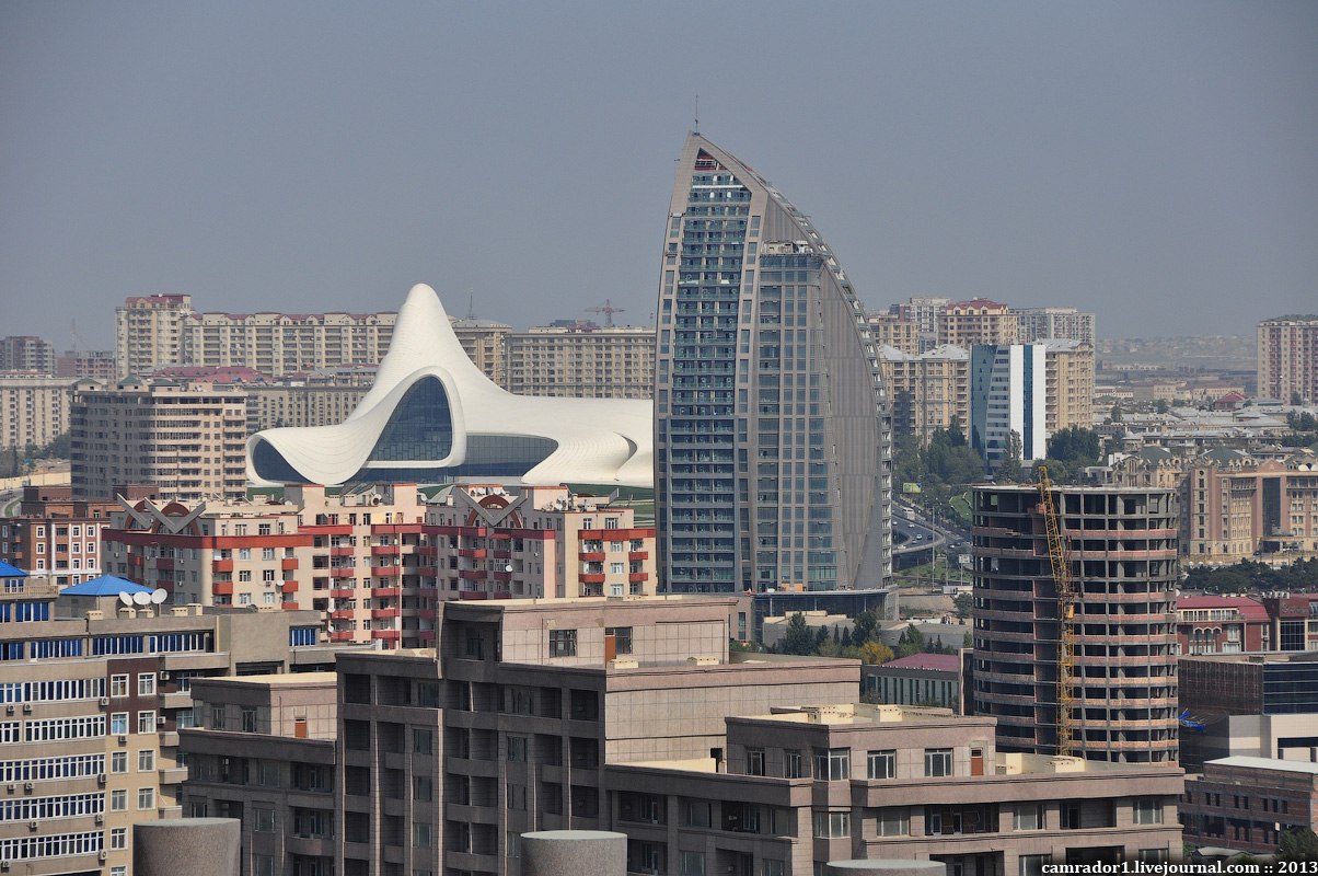 Баку высотный