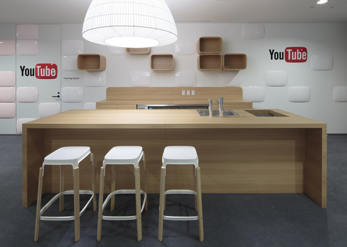 Элегантные кабинеты: YouTube в Токио