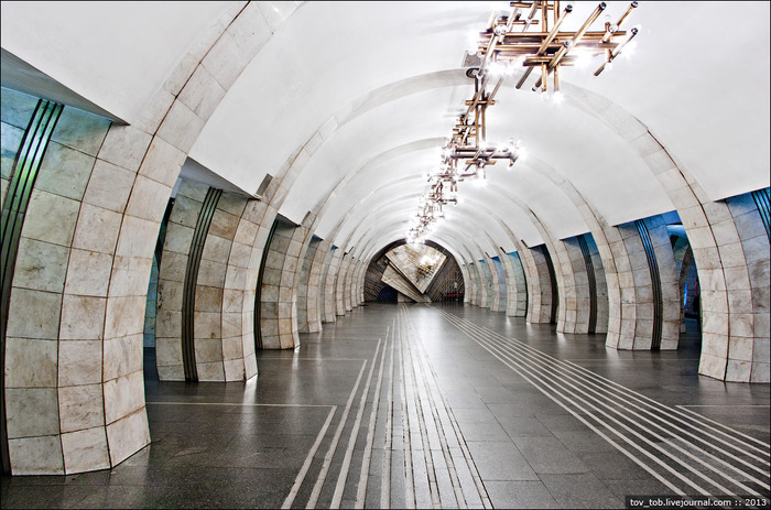Как строили метро Дворец Украина и Лыбедская