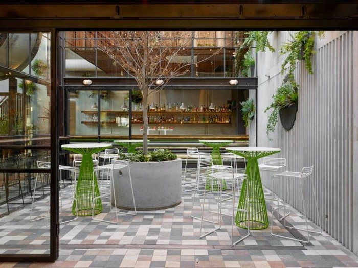 Ресторан из бетонных труб в Австралии